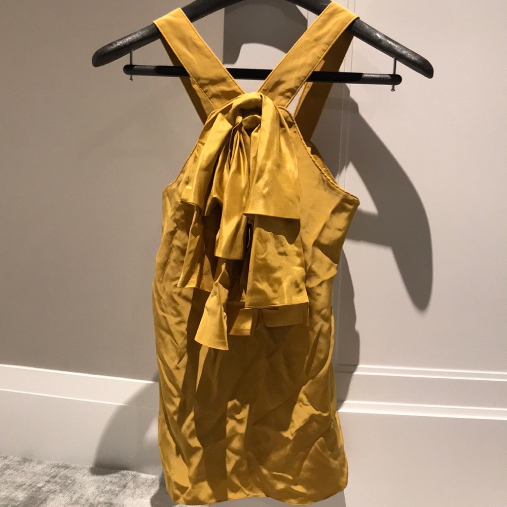 Yellow thread social bow top